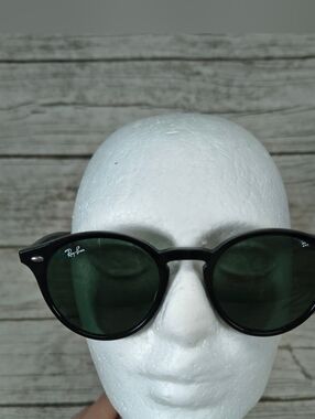 Ray-Ban Black Wayfarer Sunglasses